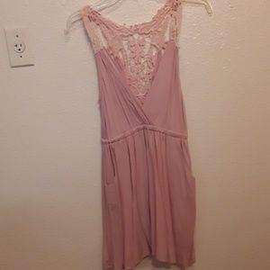 Pick dress with lace back and pockets!